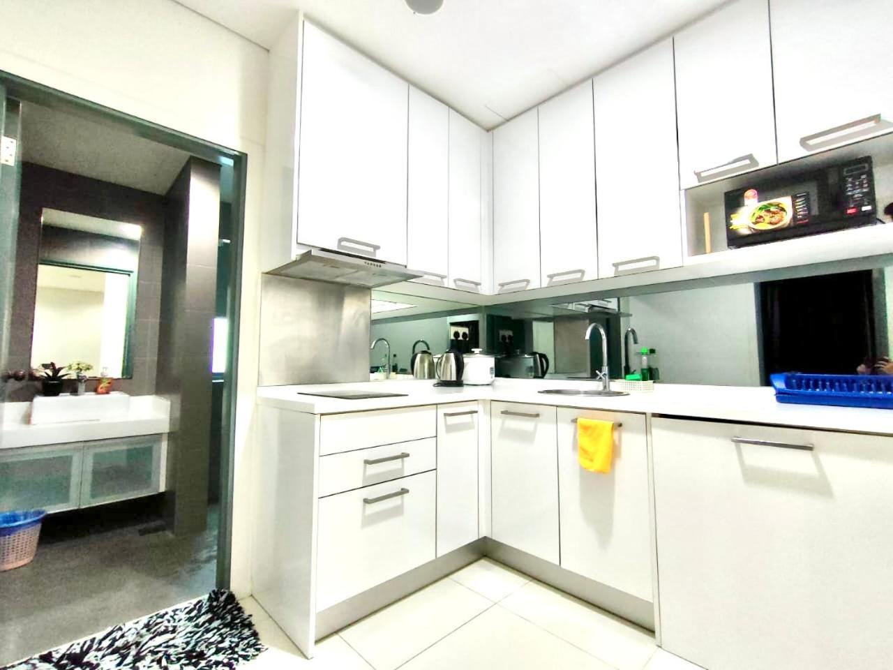 Klcc One Bedroom Apt & Studio Kuala Lumpur Bagian luar foto