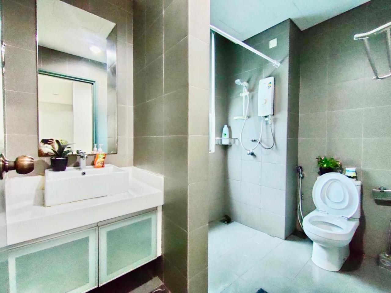Klcc One Bedroom Apt & Studio Kuala Lumpur Bagian luar foto